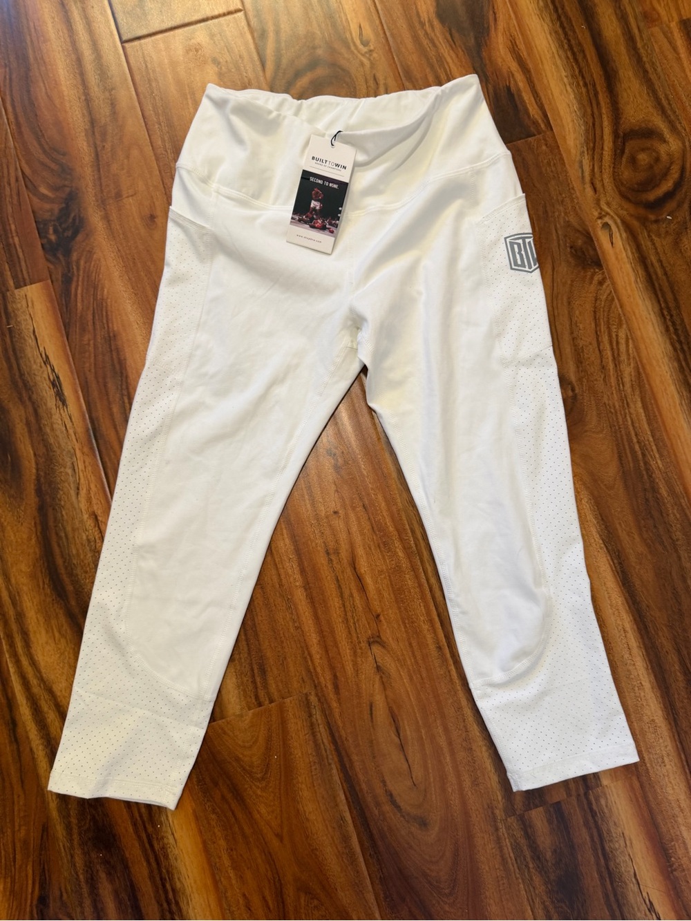 NWT - Built To Win Leggings - White - Large - Reg  $50 -SALE